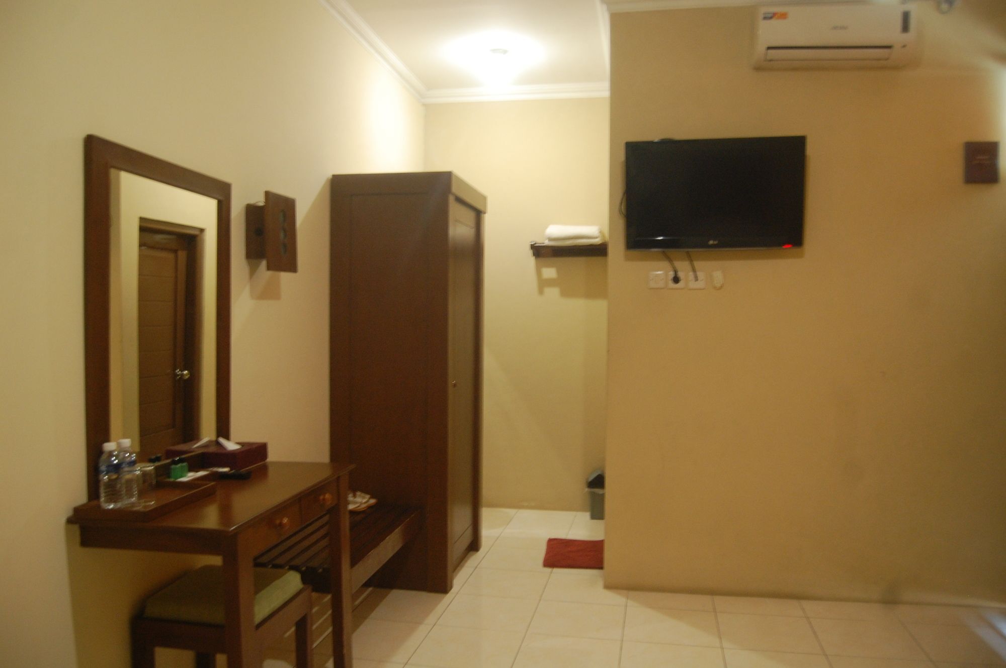 Sagan Huis Hotel Yogyakarta Buitenkant foto