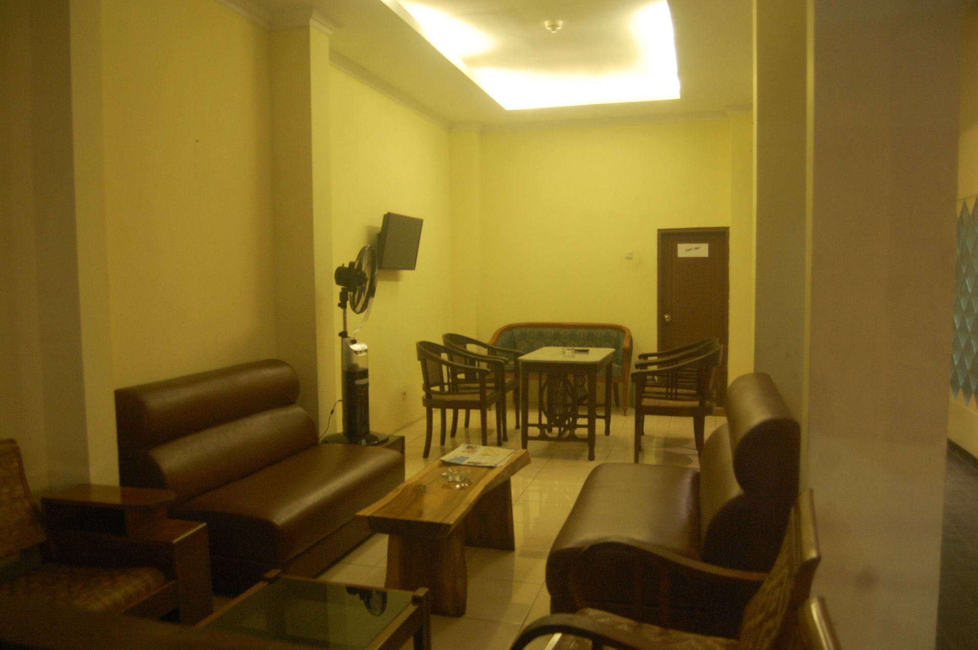 Sagan Huis Hotel Yogyakarta Buitenkant foto